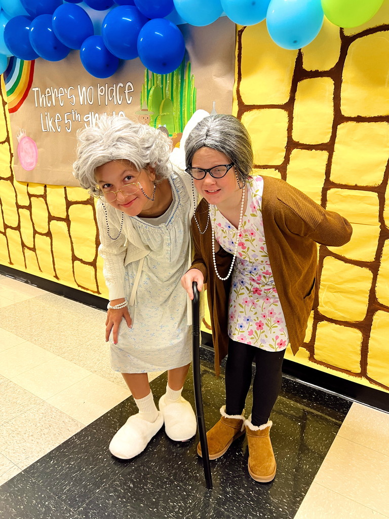 🦁🎃 Look at Those Lions! Our 5th Grade Lions showed off their creativity with some amazing costumes! 👻✨  Costume winners were recognized in categories like Funniest, Best Duo, Most Creative, Cutest, Book or Movie Character, Superhero/Villain, Magical Fantasy, and Judge’s Choice! 🏆  What a fun and festive group of students! 💙💛 #HarrisonMiddleSchool #GreatGoblins #Trailblazers #HMSSpirit #CostumeFun #StudentCreativity