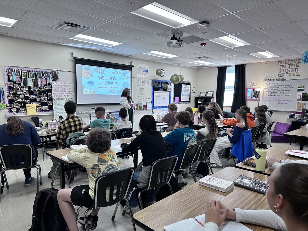 🍎 Healthy Choices Matter! Mrs. Benton’s class enjoyed a special visit from Dr. Simon, who shared about the importance of taking care of our health and making good food choices.  Thank you, Dr. Simon, for taking time out of your day to visit and for supporting our students! 💙💛  #HarrisonMiddleSchool #GreatGoblins #HealthEducation #HealthyChoices #CommunityPartners