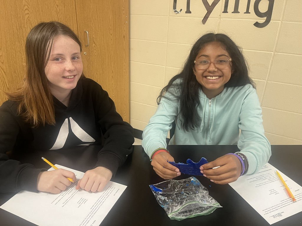 🧪 Science in Action! Mrs. Bryant’s 7th grade science students have been busy in the lab creating bioplastic!  Using a mixture of cornstarch, water, and vegetable oil, students explored how combining natural materials can form a synthetic product. This hands-on experiment helped students understand how science connects natural resources to the materials we use every day. 🌱💙💛  #HarrisonMiddleSchool #GreatGoblins #HMSScience #Bioplastics #HandsOnLearning #STEMFun #Innovation