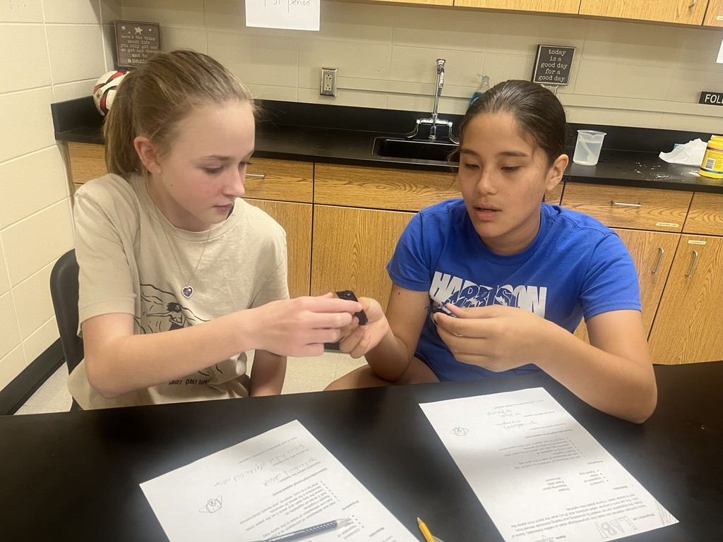 🧪 Science in Action! Mrs. Bryant’s 7th grade science students have been busy in the lab creating bioplastic!  Using a mixture of cornstarch, water, and vegetable oil, students explored how combining natural materials can form a synthetic product. This hands-on experiment helped students understand how science connects natural resources to the materials we use every day. 🌱💙💛  #HarrisonMiddleSchool #GreatGoblins #HMSScience #Bioplastics #HandsOnLearning #STEMFun #Innovation