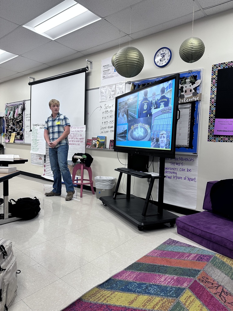 🚜🔧 Guest Speaker Spotlight! 🔧🚜  Huge shoutout to Jacob Simon, one of our awesome Harrison High School juniors, for speaking to Mrs. Benton’s class today!  Jacob shared his passion for mechanical work and demonstrated how science and technology connect to modern agriculture. He even created a slideshow featuring photos from past FFA trips and highlighted the many exciting career pathways available in the ag world. 🌾✨  We’re so proud of Jacob and grateful he took the time to inspire our students!  #HarrisonMiddleSchool #GreatGoblins #FFA #AgEducation #FutureLeaders #CareerConnections #GuestSpeaker
