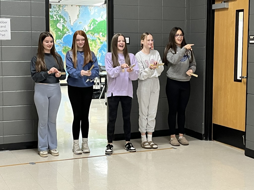 What a Stretch! Our Mrs. Bryant's 7th-grade scientists tested how the amount of stretch in a rubber band affects the distance it travels! Students pulled the rubber band back to 5 inches and 7 inches, recorded multiple trials, and compared their results.  They discovered that the more you stretch a rubber band, the more potential energy it stores—and the farther it flies when that energy turns into kinetic energy. 🚀  Hands-on learning = big discoveries! 🔬💡