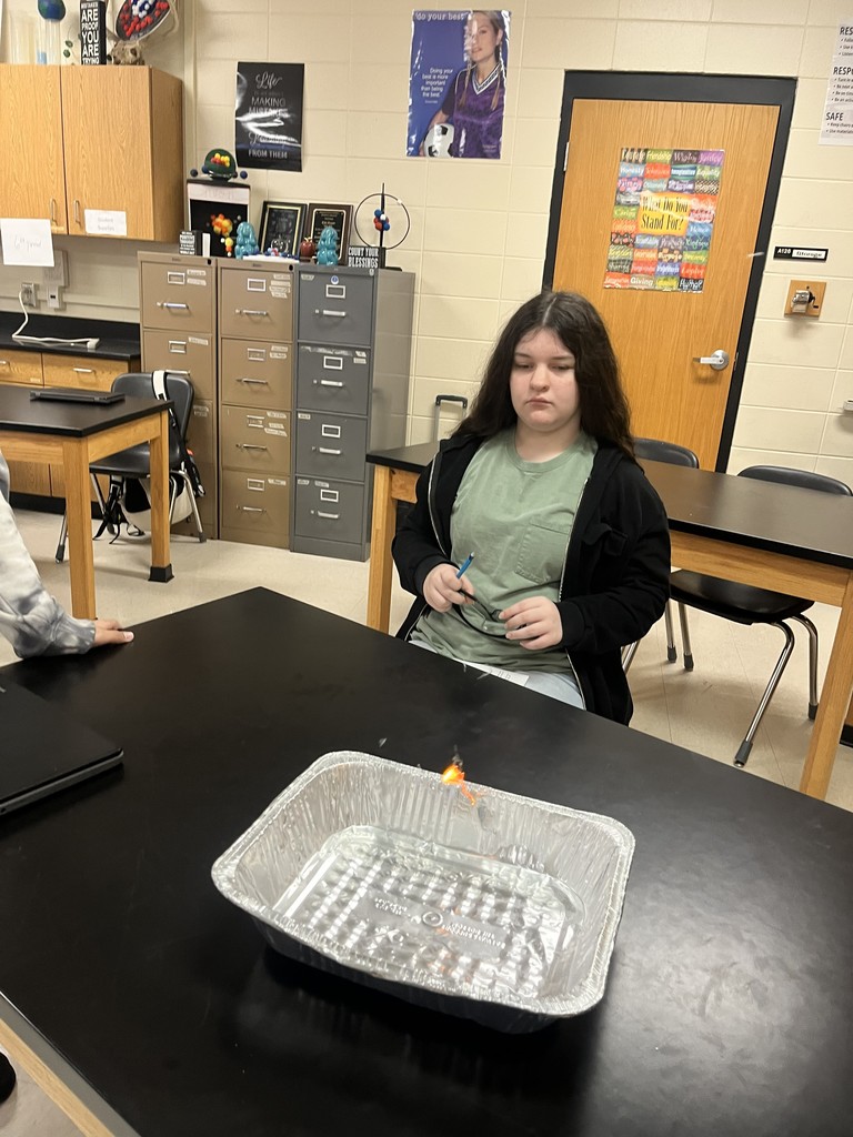 🔥 Tea Bag Rocket Lab! 🚀  When we light the tea bag, it rises into the air because of convection currents. The heat warms the air, making it less dense so it rises, while cooler air moves in to take its place. This movement of air creates enough lift to send the tea bag flying!  Science in action—and the students loved it! 🧪✨