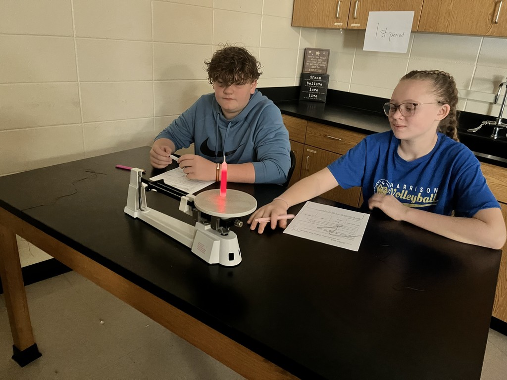 🔬✨ Science That Glows! ✨🔬  Mrs. Bryant’s class explored the Law of Conservation of Mass using glow sticks! When activated, a chemical reaction produced light—but the mass stayed the same before and after. 💡  Even though energy was released, no matter was created or destroyed—just rearranged! Science is truly glowing bright in this classroom! 💙💛  #HarrisonMiddleSchool #GreatGoblins #ScienceInAction #ConservationOfMass #GlowStickScience #HandsOnLearning