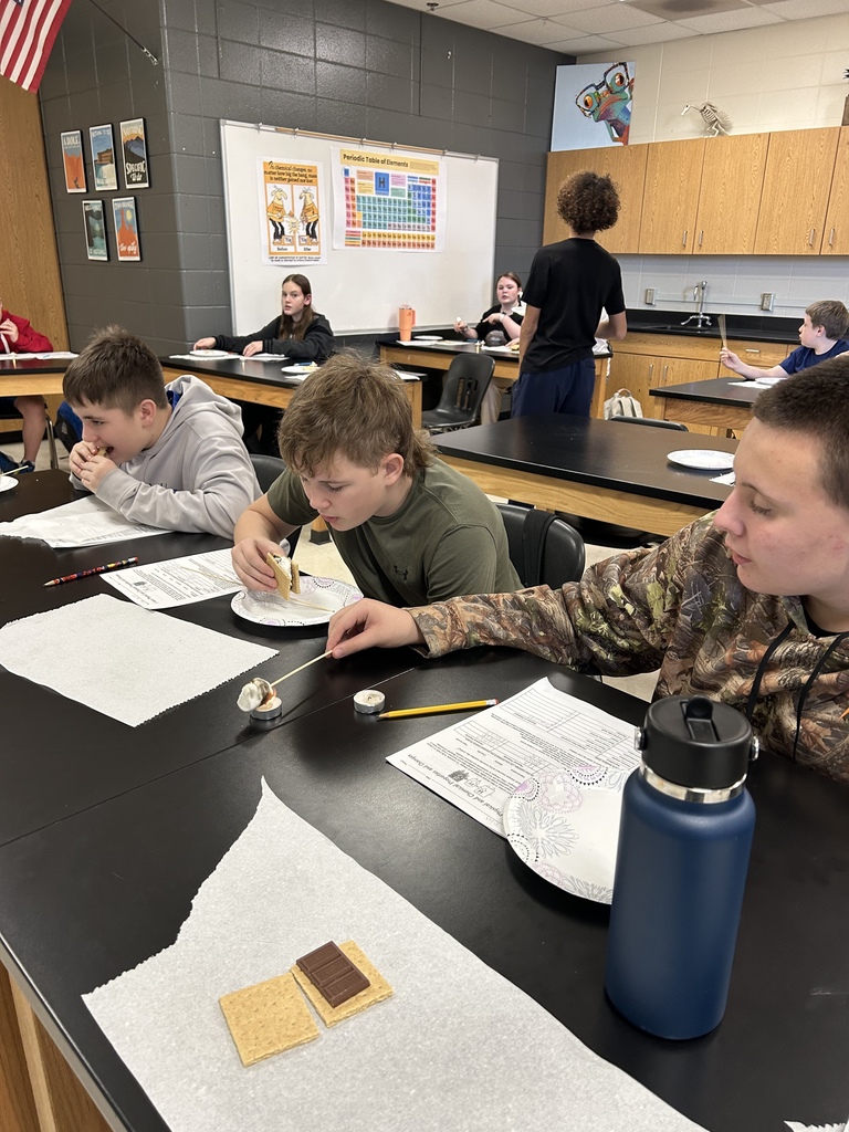 🔥🍫 Mrs. Scoggins’ Science Class enjoyed a tasty S’mores Lab! Students learned about the chemical and physical changes that happen when making a s’more— 🧩 breaking graham crackers 🍫 melting chocolate 🔥 marshmallow browning and caramelization  Science has never tasted so good! 😄🧪 #ScienceLab #ChemicalChanges #PhysicalChanges #LearningIsFun #STEMEducation