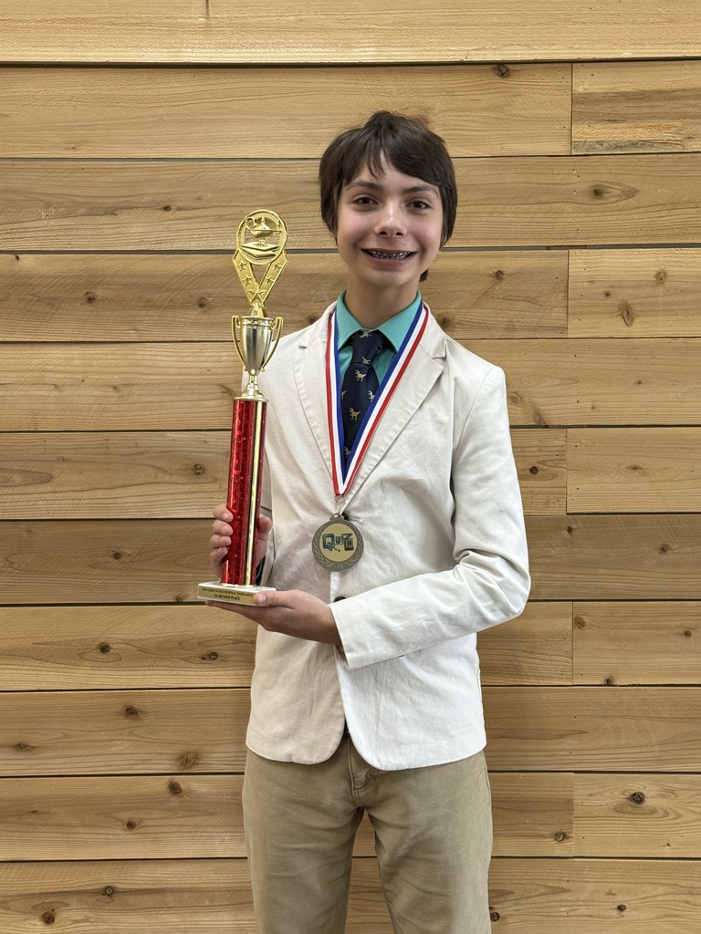 🎉 Congratulations to the HMS 7th/8th Grade Quiz Bowl Team! 🎉 The team earned an outstanding 2nd place finish at the Regional Quiz Bowl Competition held at Pea Ridge and is now headed to the State Competition this weekend! A special congratulations to Christopher, who was selected as MVP and HPP after averaging an impressive 12.25 questions per game! 🏆 👏 Way to go, Team! 👏 Way to go, Christopher! We are proud of you and wish you the best at State!