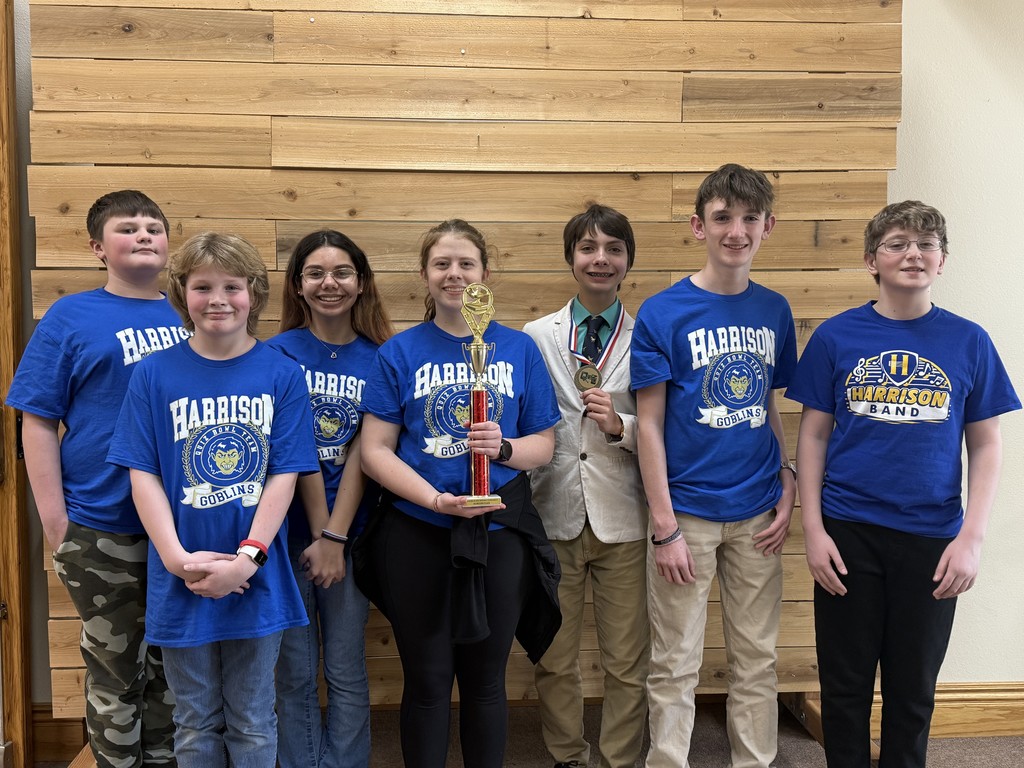 🎉 Congratulations to the HMS 7th/8th Grade Quiz Bowl Team! 🎉 The team earned an outstanding 2nd place finish at the Regional Quiz Bowl Competition held at Pea Ridge and is now headed to the State Competition this weekend! A special congratulations to Christopher, who was selected as MVP and HPP after averaging an impressive 12.25 questions per game! 🏆 👏 Way to go, Team! 👏 Way to go, Christopher! We are proud of you and wish you the best at State!