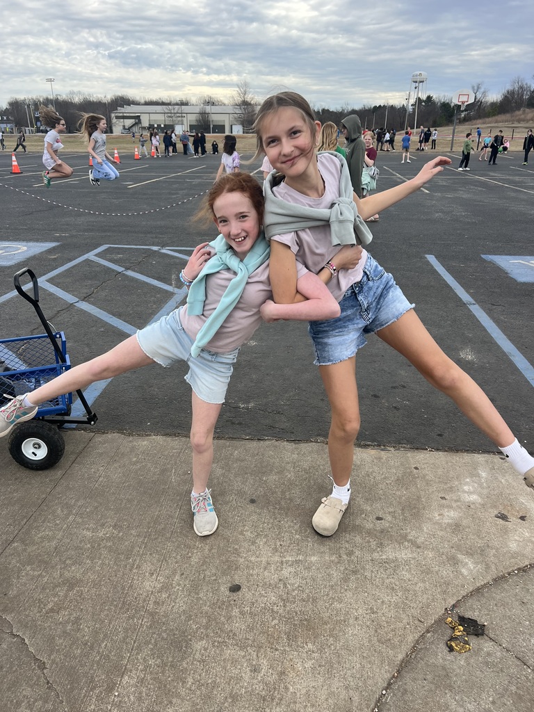 Twin Day fun during FBLA Week! 👯♀️✨ From matching outfits to double the smiles, our students showed up and showed out with their twin style! 💙👕 Whether they planned it for weeks or matched that morning, the creativity was on point! We love seeing everyone join in the fun and celebrate FBLA Week together! 🎉 #HMS #FBLAWeek #TwinDay #SchoolSpirit #DoubleTheFun