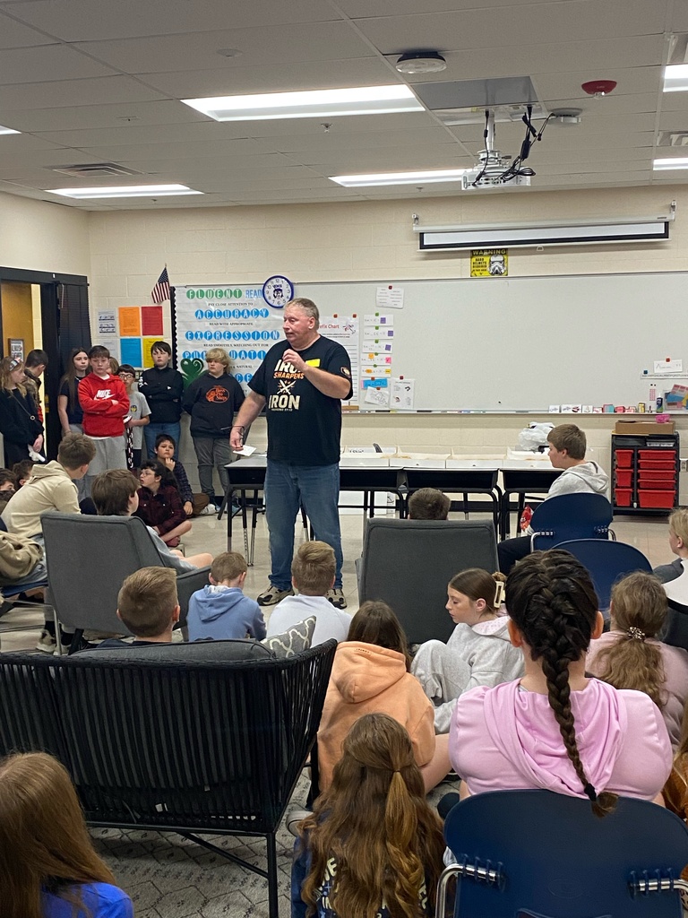6th Grade FCA Update 🙌🍩  We had a packed room for 6th Grade FCA this week! Thank you to David Day for sharing an amazing testimony with our students and for bringing donuts for everyone. We appreciate you taking the time to pour into our kids and encourage them! 💙💛