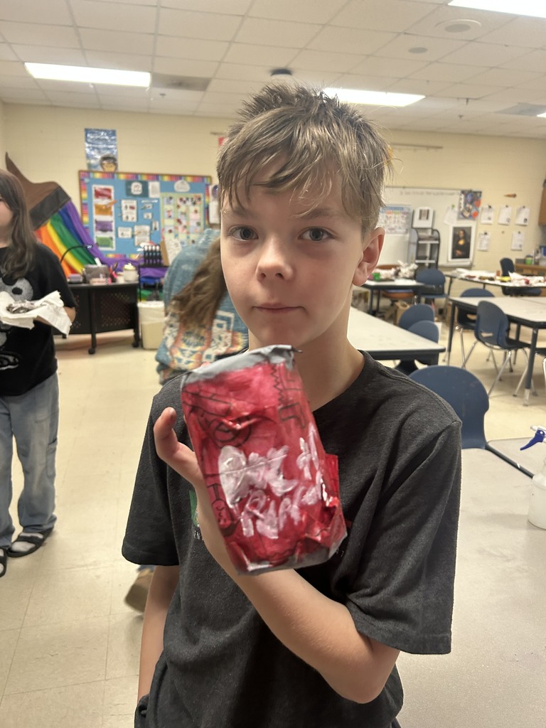 🎨✨ Creativity in Action at HMS! ✨🎨  Mrs. Morgan’s art classes have been hard at work creating some incredible masterpieces!  Our 5th grade students explored movement and expression by designing sculptures inspired by Keith Haring. Haring was known for his bold lines, simple figures, and energetic artwork that often showed people in motion and shared messages about love, unity, and community.  Our 6th grade students tapped into bright colors and everyday inspiration with pop art sculptures influenced by Andy Warhol. Warhol was famous for turning ordinary objects—like soup cans and candy—into colorful works of art, helping people see everyday items in a whole new way.  We are so proud of the imagination and effort our students are showing in the art room. Be sure to ask them about their creations! 🎉👏