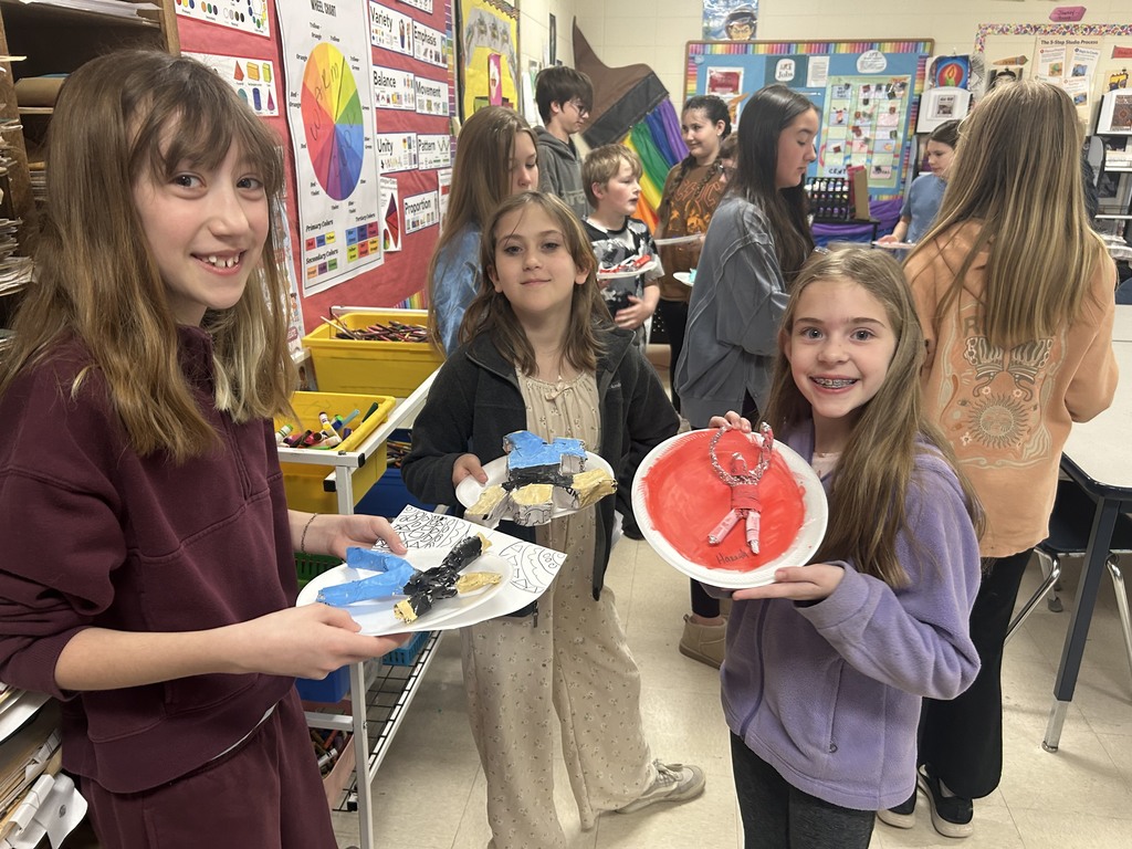 🎨✨ Creativity in Action at HMS! ✨🎨  Mrs. Morgan’s art classes have been hard at work creating some incredible masterpieces!  Our 5th grade students explored movement and expression by designing sculptures inspired by Keith Haring. Haring was known for his bold lines, simple figures, and energetic artwork that often showed people in motion and shared messages about love, unity, and community.  Our 6th grade students tapped into bright colors and everyday inspiration with pop art sculptures influenced by Andy Warhol. Warhol was famous for turning ordinary objects—like soup cans and candy—into colorful works of art, helping people see everyday items in a whole new way.  We are so proud of the imagination and effort our students are showing in the art room. Be sure to ask them about their creations! 🎉👏