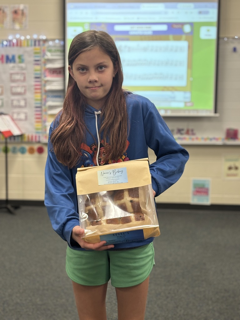In 5th grade music, we are wrapping up our recorder unit! 🎶 We always love to warm up with Hot Cross Buns—and the students learned that long ago, they only cost a penny or two! Today was extra special because Natalie McNair brought in real hot cross buns from her mom’s bakery, Nonna’s Bakery, for us to try. What a fun (and delicious!) way to connect music history to real life! Thank you for sharing with us—our class loved it! ❤️ #MusicClassMoments #RecorderFun #HotCrossBuns