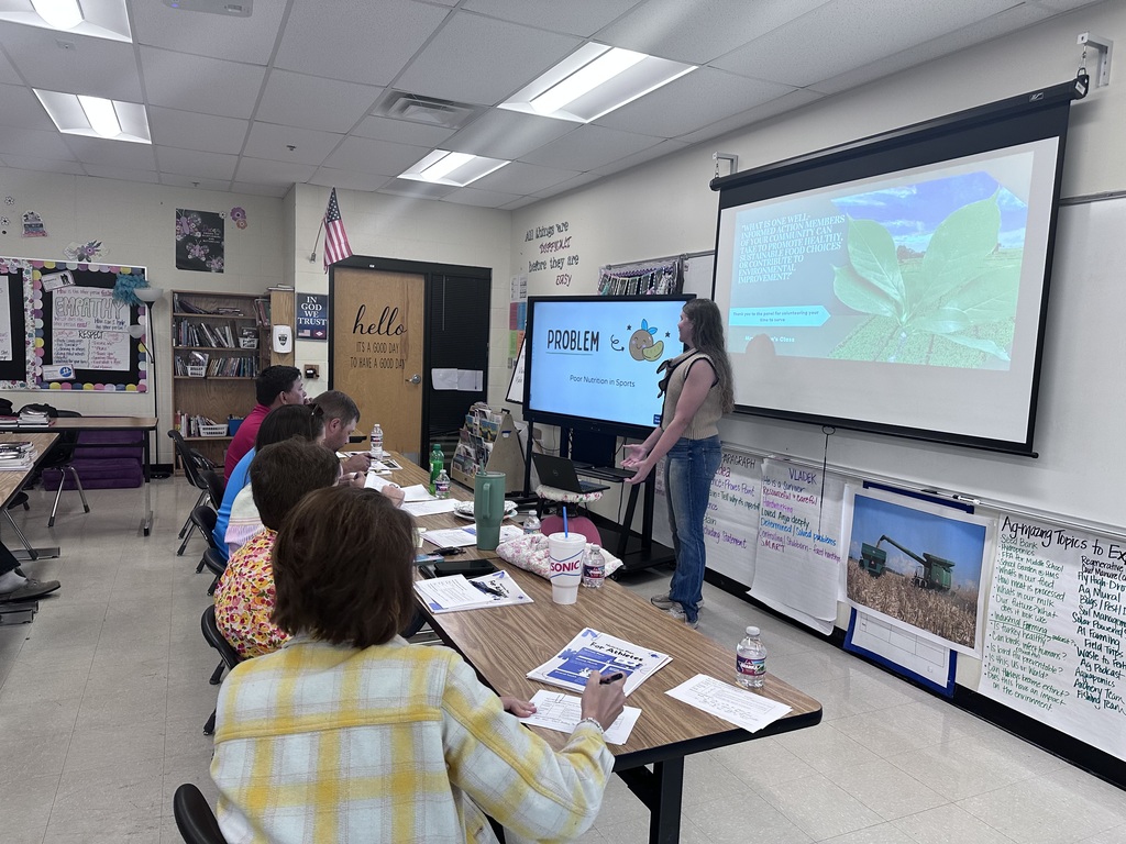 Huge thanks to our incredible community members for being part of Mrs. Benton’s panel! Our students showcased some amazing ag projects focused on strengthening and improving our community, and your valuable feedback helped make the experience even more impactful. 🌱👏  Special thanks to Chris Wade, Alex Hale, Karlea Newberry, Susan Gilley, and Stephanie Mallett for your time, insight, and support—we are so grateful! 💙  #CommunityMatters #AgEducation #StudentSuccess #HMSPride #ThankYou