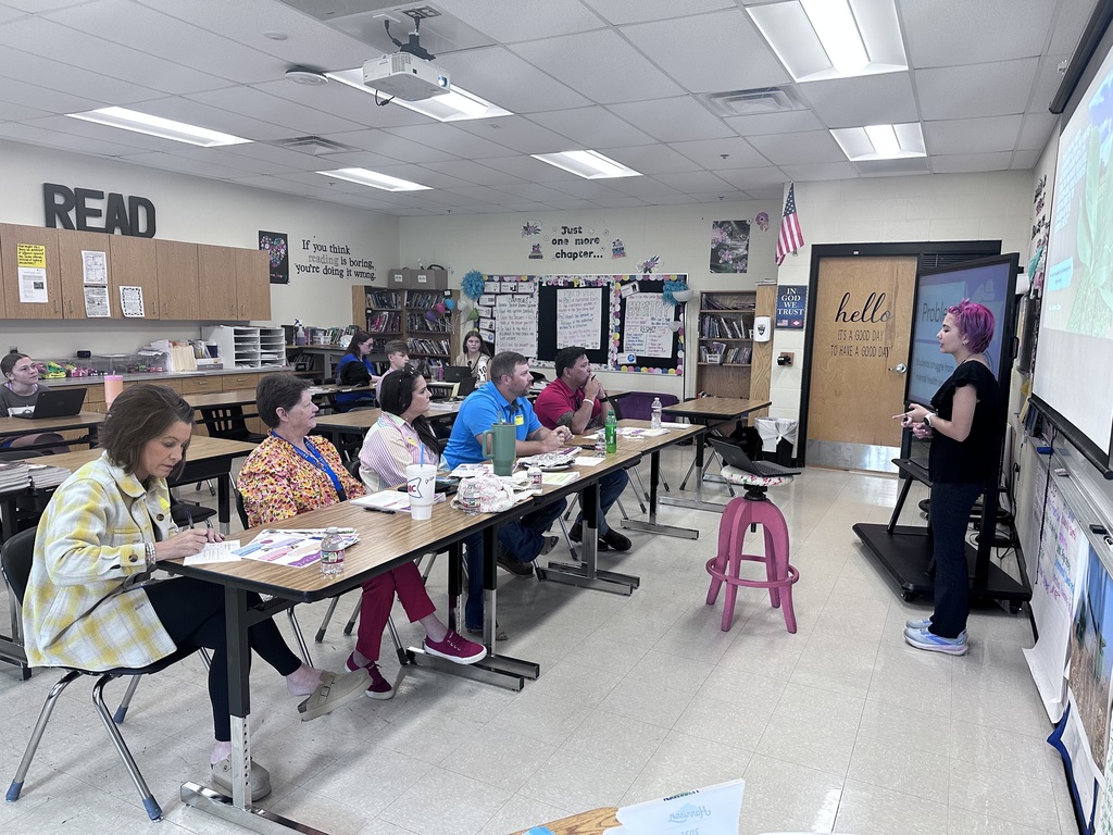 Huge thanks to our incredible community members for being part of Mrs. Benton’s panel! Our students showcased some amazing ag projects focused on strengthening and improving our community, and your valuable feedback helped make the experience even more impactful. 🌱👏  Special thanks to Chris Wade, Alex Hale, Karlea Newberry, Susan Gilley, and Stephanie Mallett for your time, insight, and support—we are so grateful! 💙  #CommunityMatters #AgEducation #StudentSuccess #HMSPride #ThankYou
