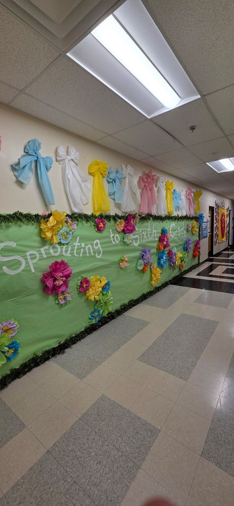 The 5th grade hallways are in full bloom with springtime fun and uplifting messages! 🌸✨ Our teachers have brightened the space with colorful decorations and words of encouragement, creating a positive and cheerful environment for everyone to enjoy. 🌼🌈