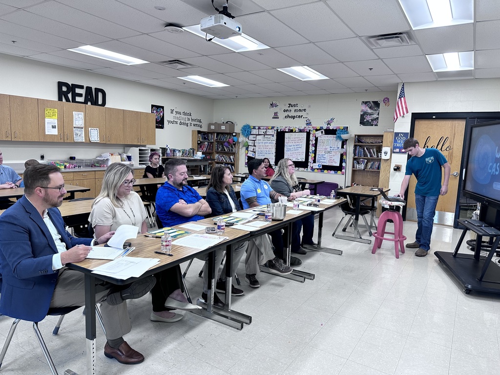 A big thank you to our incredible panel members for taking the time to visit Mrs. Benton’s class and support our students! 🌱  Your valuable feedback and encouragement are helping shape some truly amazing ag projects, and we are so grateful for your investment in our students’ success.  We appreciate you, Josh Bright, Pamela Kindall, Ryan Caughron, Debbie Wilson, Chris Wade, and Brandy Mincer! 👏 #HMSProud #CommunitySupport #AgEducation #StudentSuccess