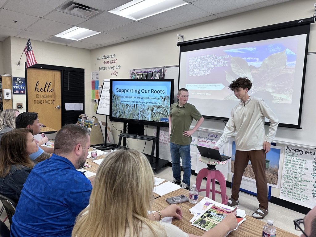 A big thank you to our incredible panel members for taking the time to visit Mrs. Benton’s class and support our students! 🌱  Your valuable feedback and encouragement are helping shape some truly amazing ag projects, and we are so grateful for your investment in our students’ success.  We appreciate you, Josh Bright, Pamela Kindall, Ryan Caughron, Debbie Wilson, Chris Wade, and Brandy Mincer! 👏 #HMSProud #CommunitySupport #AgEducation #StudentSuccess