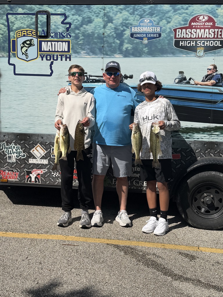 Huge congratulations to Ja’Ray James and Cole Wray! 🎣🏆  These two brought home the win at the Arkansas Youth Bass Nation Jr. High Division tournament on Table Rock Lake! They weighed in 5 fish totaling an impressive 12.73 lbs, and also landed the 2nd Big Bass of the division at 3.12 lbs.  What an incredible accomplishment—way to represent!  Go Goblins! 💛💙  #GoGoblins #HarrisonGoblins #BassFishing #YouthFishing #ArkansasBassNation #StudentAthletes
