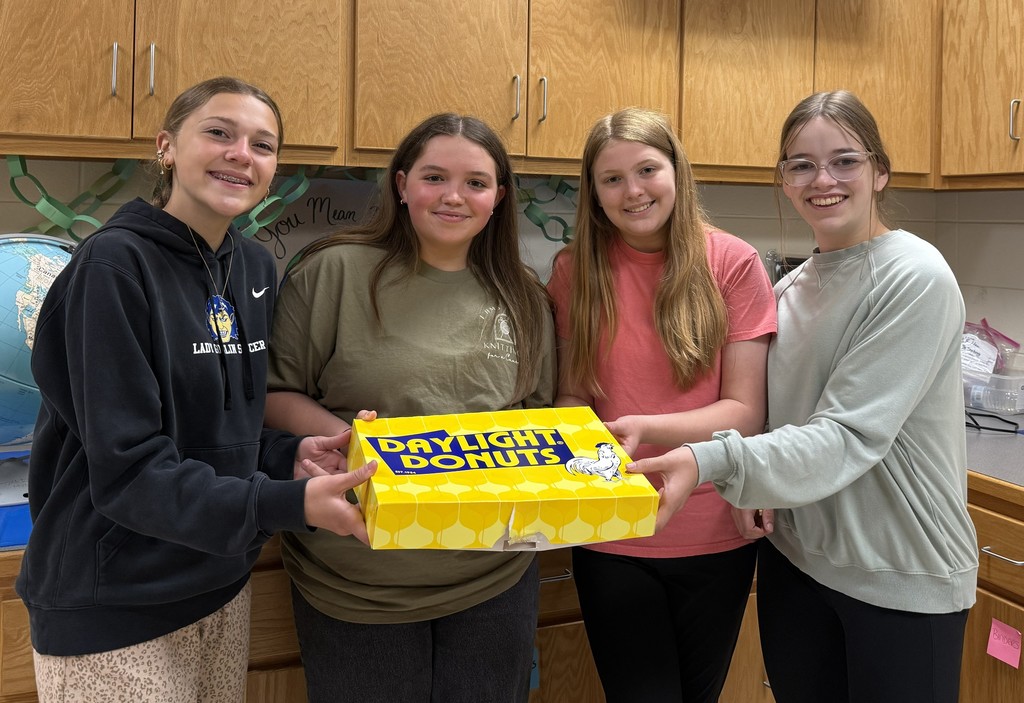 A big thank you to our National Junior Honor Society for treating our teachers to Daylight Donuts today! 🍩💙 Your kindness and appreciation made the day a little sweeter for our amazing staff. We are so grateful for your thoughtfulness and leadership! #GoblinPride #ThankATeacher #NJHS