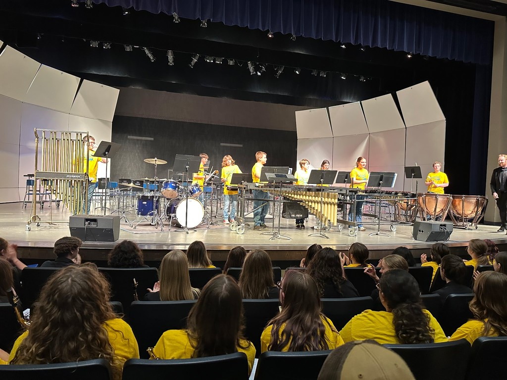 🎶 Our HMS Bands held their Spring Concert Night, and we are so proud of their performances!  The concert featured: • 7th Grade Band • 7th & 8th Grade Percussion Ensembles • 8th Grade Band  Thank you to our directors, students, and families for supporting our amazing music programs. Great job, Goblins! 🎵🥁🎺💙💛