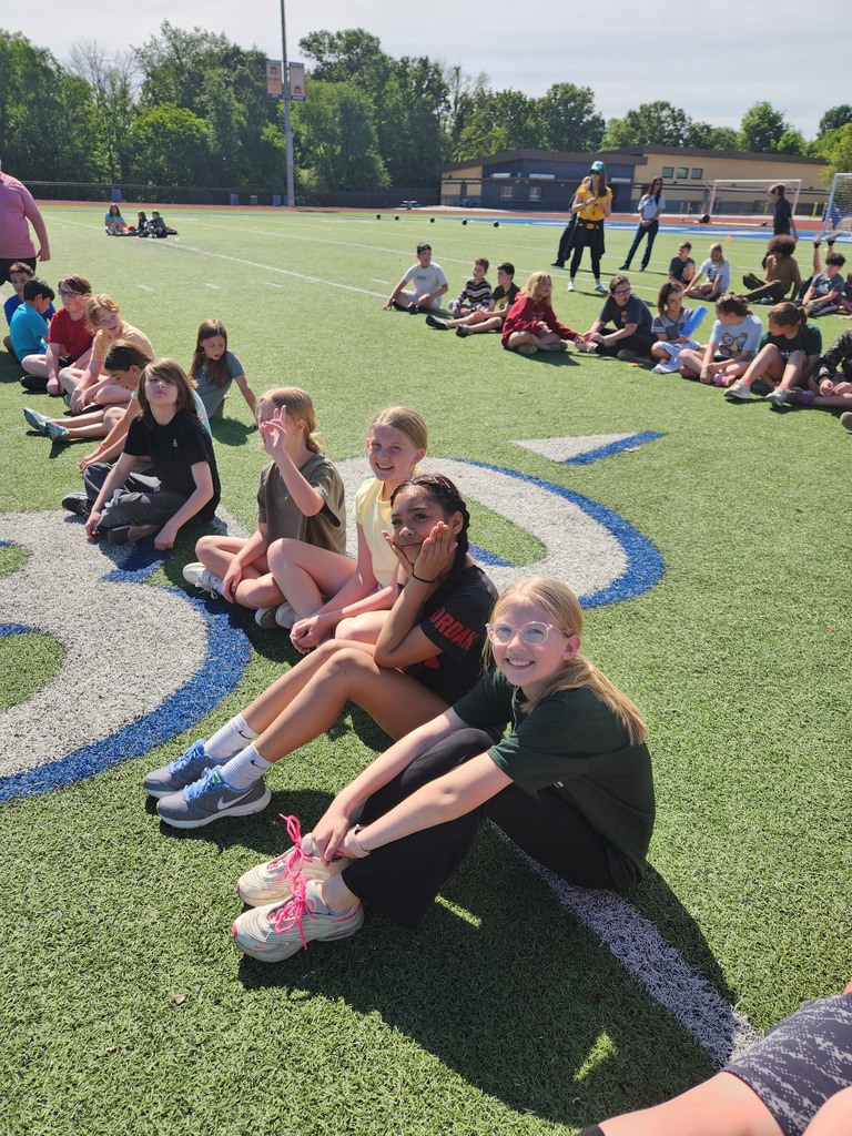 🏃‍♂️☀️ HMS 5th Grade Students, Staff, and Parents had a blast yesterday at 5th Grade Track & Field Day!  From races and relays to cheering on classmates and enjoying time together, it was a fun-filled day for everyone involved.  Please enjoy these photos from a great day at HMS! 💙💛  #GoblinPride #HMSTrackAndFieldDay #HarrisonSchools #HMS5thGrade