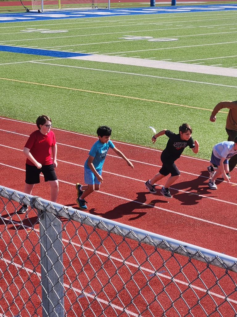 🏃‍♂️☀️ HMS 5th Grade Students, Staff, and Parents had a blast yesterday at 5th Grade Track & Field Day!  From races and relays to cheering on classmates and enjoying time together, it was a fun-filled day for everyone involved.  Please enjoy these photos from a great day at HMS! 💙💛  #GoblinPride #HMSTrackAndFieldDay #HarrisonSchools #HMS5thGrade