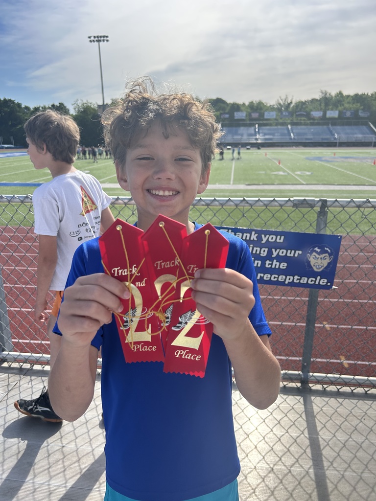 🏃‍♂️☀️ HMS 5th Grade Students, Staff, and Parents had a blast yesterday at 5th Grade Track & Field Day!  From races and relays to cheering on classmates and enjoying time together, it was a fun-filled day for everyone involved.  Please enjoy these photos from a great day at HMS! 💙💛  #GoblinPride #HMSTrackAndFieldDay #HarrisonSchools #HMS5thGrade