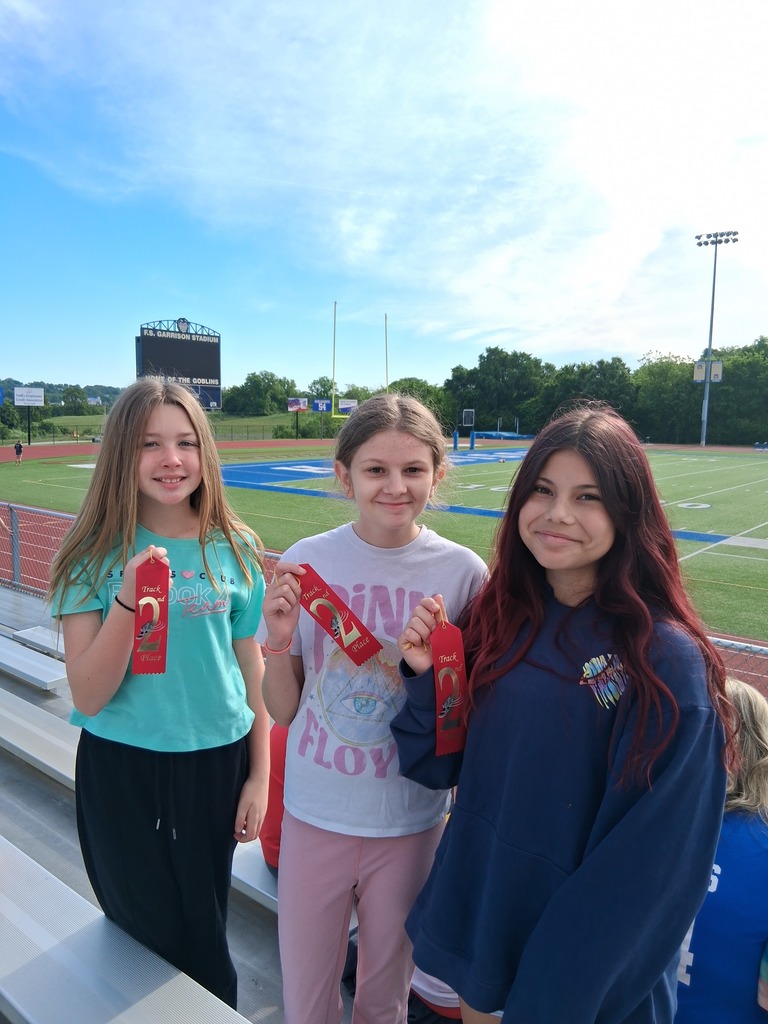 🏃‍♂️☀️ HMS 5th Grade Students, Staff, and Parents had a blast yesterday at 5th Grade Track & Field Day!  From races and relays to cheering on classmates and enjoying time together, it was a fun-filled day for everyone involved.  Please enjoy these photos from a great day at HMS! 💙💛  #GoblinPride #HMSTrackAndFieldDay #HarrisonSchools #HMS5thGrade
