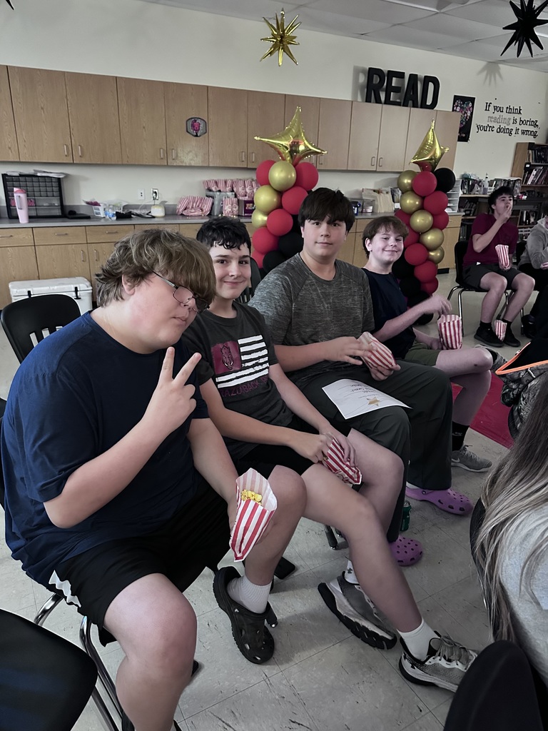 🌟 The Benton Oscars marked our end-of-year celebration with awards, popcorn, and a fun photo booth as we celebrated and honored our 8th grade students and their accomplishments! 🎬🍿🏆 What a great way to wrap up the school year and recognize all of their hard work, memories, and success. We are so proud of this amazing group of students and can’t wait to see what they accomplish next! 💙💛 #BentonOscars #8thGradeCelebration #GoblinPride