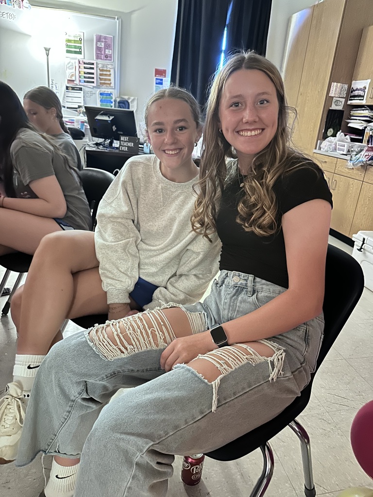🌟 The Benton Oscars marked our end-of-year celebration with awards, popcorn, and a fun photo booth as we celebrated and honored our 8th grade students and their accomplishments! 🎬🍿🏆 What a great way to wrap up the school year and recognize all of their hard work, memories, and success. We are so proud of this amazing group of students and can’t wait to see what they accomplish next! 💙💛 #BentonOscars #8thGradeCelebration #GoblinPride