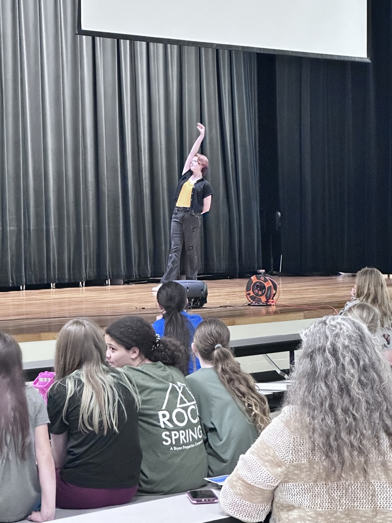 🎤 Harrison’s Got Talent! 🌟 🥇 1st Place: Ellee Mallett 🥈 2nd Place: Kinley Blankenship 🥉 3rd Place: Stella Niccolls We are so proud of our middle school students for stepping out of their comfort zones and sharing their talents on stage tonight! From singing and dancing to comedy and more, our students showed courage, creativity, and confidence. Great job to everyone who participated — you made the night unforgettable! 💙💛 #HarrisonsGotTalent #GoblinPride #StudentTalent #MiddleSchoolMagic