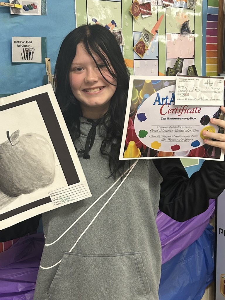 🎨 Mrs. Morgan has kept her 5th and 6th grade students busy all year long! She has encouraged students to grow their artistic talents and challenged them by entering several art competitions throughout the year.  Students participated in: 🖌️ A Peace Poster Contest sponsored by Lions Clubs International 🖌️ A Drug Awareness Contest sponsored by Benevolent and Protective Order of Elks 🖌️ A Still Life Contest sponsored by The Harrison Art League  Please enjoy viewing the amazing artwork created by our talented student artists! 🌟 (Part 1 of 3) 💙💛 #GoblinPride #StudentArtists #ArtEducation #CreativeMinds