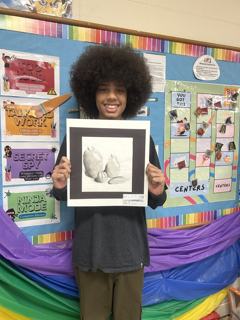 🎨 Mrs. Morgan has kept her 5th and 6th grade students busy all year long! She has encouraged students to grow their artistic talents and challenged them by entering several art competitions throughout the year.  Students participated in: 🖌️ A Peace Poster Contest sponsored by Lions Clubs International 🖌️ A Drug Awareness Contest sponsored by Benevolent and Protective Order of Elks 🖌️ A Still Life Contest sponsored by The Harrison Art League  Please enjoy viewing the amazing artwork created by our talented student artists! 🌟 (Part 1 of 3) 💙💛 #GoblinPride #StudentArtists #ArtEducation #CreativeMinds