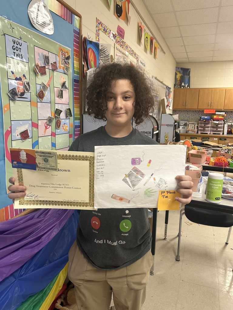 🎨 Mrs. Morgan has kept her 5th and 6th grade students busy all year long! She has encouraged students to grow their artistic talents and challenged them by entering several art competitions throughout the year.  Students participated in: 🖌️ A Peace Poster Contest sponsored by Lions Clubs International 🖌️ A Drug Awareness Contest sponsored by Benevolent and Protective Order of Elks 🖌️ A Still Life Contest sponsored by The Harrison Art League  Please enjoy viewing the amazing artwork created by our talented student artists! 🌟 (Part 1 of 3) 💙💛 #GoblinPride #StudentArtists #ArtEducation #CreativeMinds