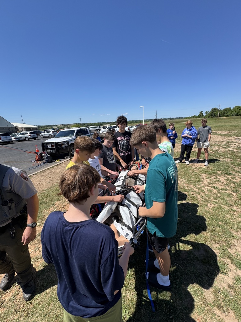 Mrs. O'Dell's Career Development students had an incredible opportunity to learn from law enforcement rangers with the Buffalo National River during a hands-on presentation about search and rescue techniques. Ranger Pete Walker and Ranger Boone Waters shared how they respond to emergencies in challenging environments such as rivers, trails, and cliffs, while explaining the teamwork, training, and quick decision-making required in rescue situations. Students also learned how to properly and safely load an injured person into a litter basket, an important skill used to transport patients during rescues. Seeing these real-world techniques in action gave students a better understanding of careers in law enforcement, emergency response, and public service. We appreciate the officers from the Buffalo National River for taking the time to educate and inspire our students through this engaging experience.