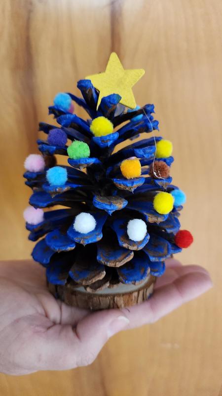 pine cone Christmas tree