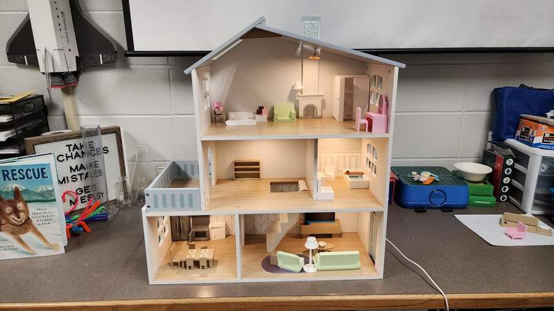 dollhouse with furniture