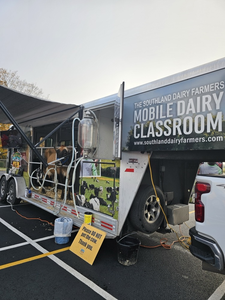 Mobile Dairy Classroom