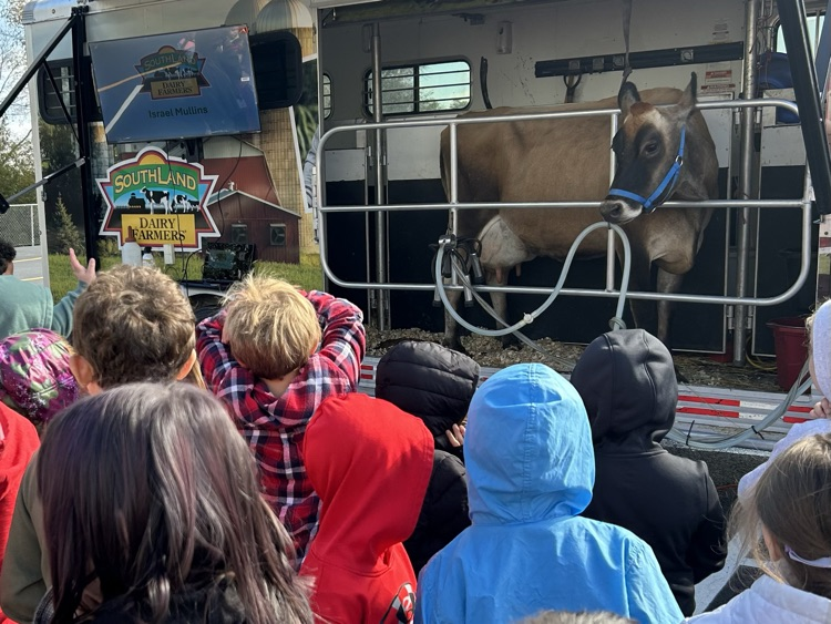 Mobile Dairy Classroom