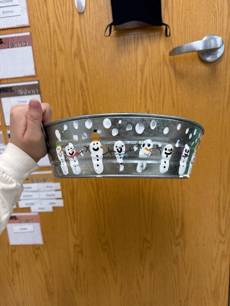 Mrs. Horton's Fifth Grade Class Item