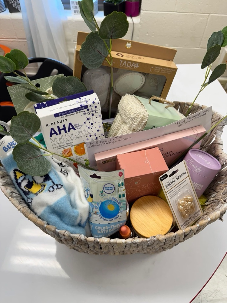 Mrs. Bishop's 4th Grade Class Spa Basket