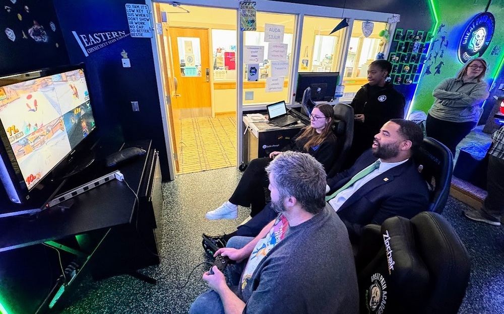 Dr Townsel plays MarioCart at GPS Esports Lab