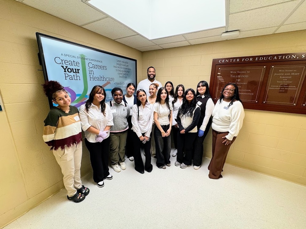 Dr. Townsel and HPHS Allied Health Pathway Students at ReadyCT and Hartford HealthCare Summit