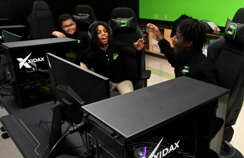 Hernán LaFontaine Classical Magnet School Takes Home the HPS Esports Winter Cup