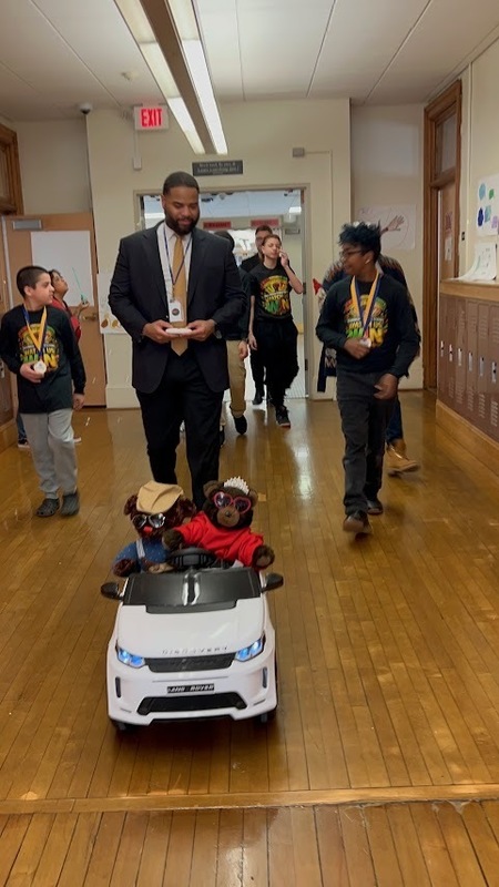 McDonough Middle School Celebrates AA History Bee Winners