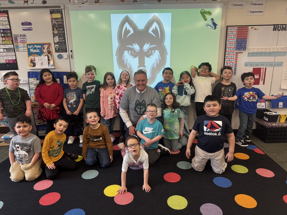 wwmt kirk mason with kindergarteners