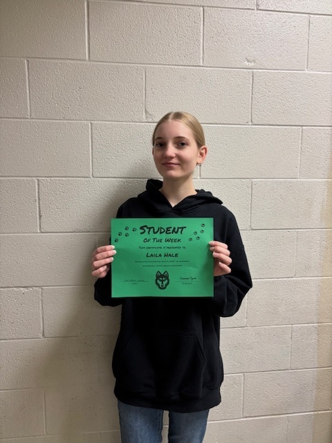 laila with her student of the week certificate