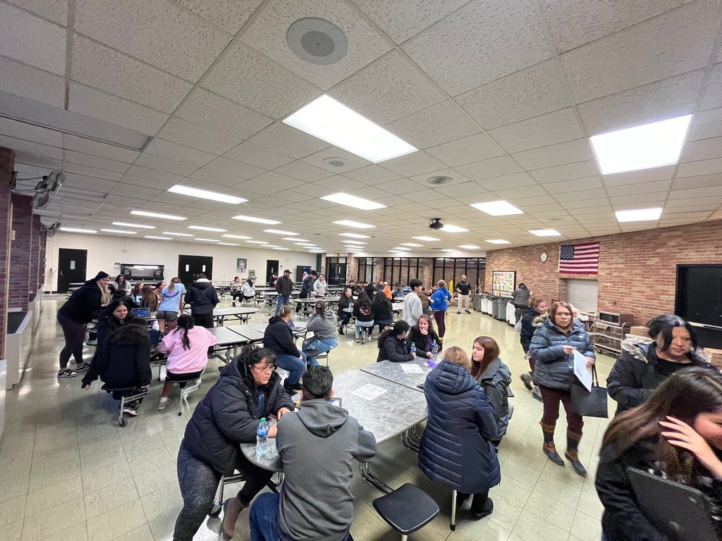 students at FAFSA Night