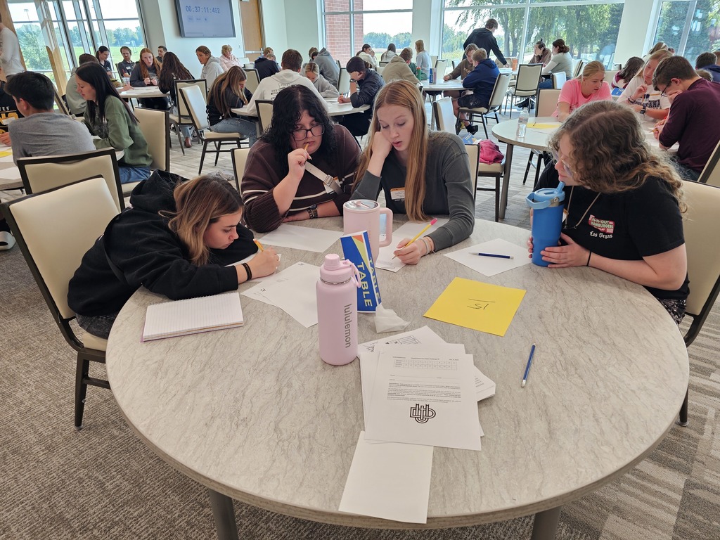 HMS attends Dordt University Math Challenge Day