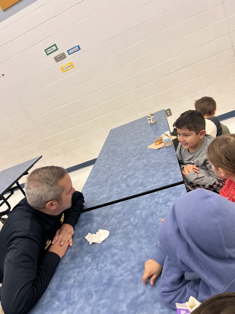 Breakfast with a police officer 
